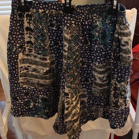Daniel Caron 100% Silk Shorts Size M - Picture 5 of 10